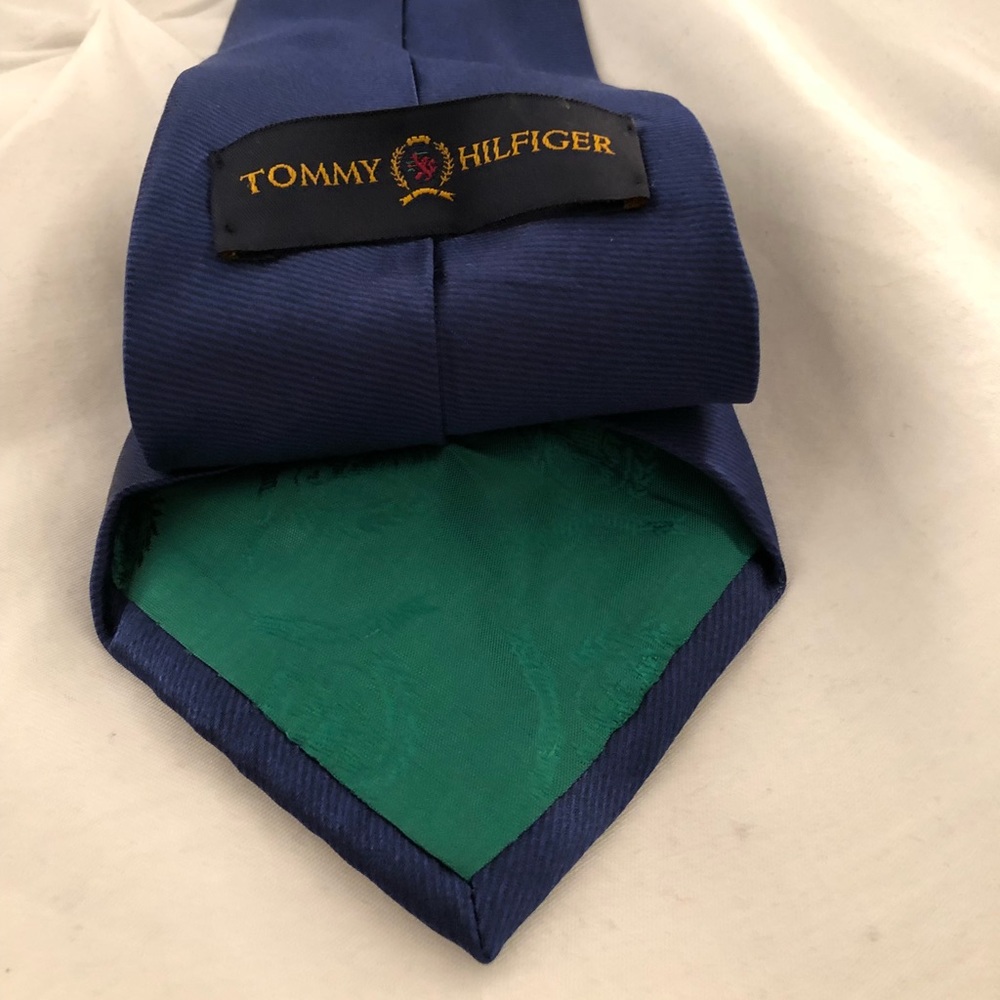 100% Silk Tommy Hilfiger Solid Tie